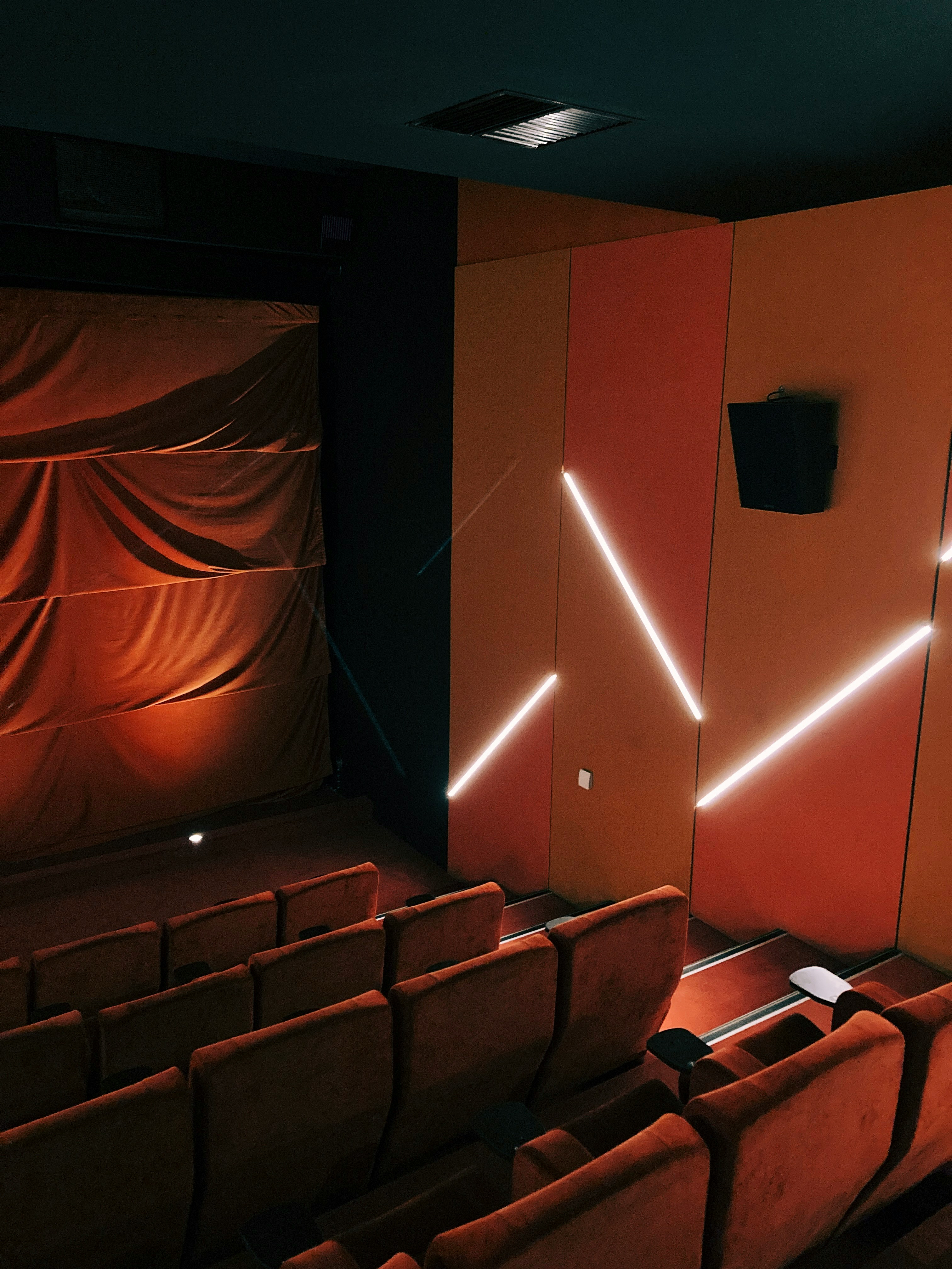 Cinema Banner Mobile
